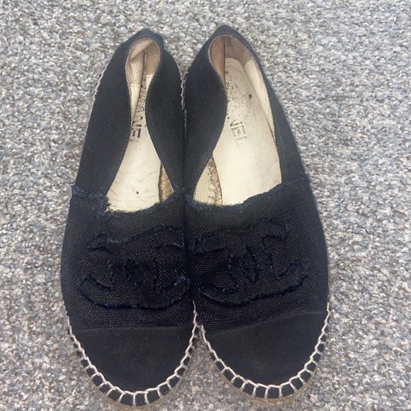 Chanel Black Classic Canvas Espadrilles. - Picture 2 of 7